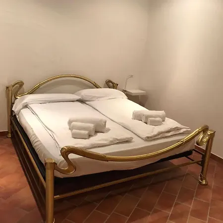 Residenza Madonna דירה *